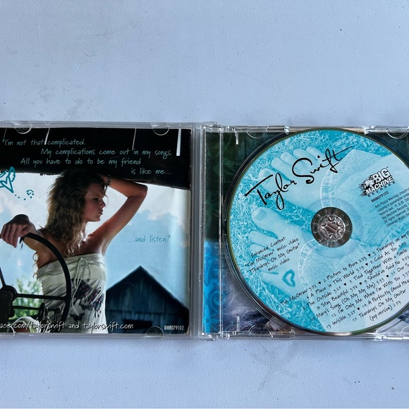 Taylor Swift Debut Album CD - Picture 7 of 11